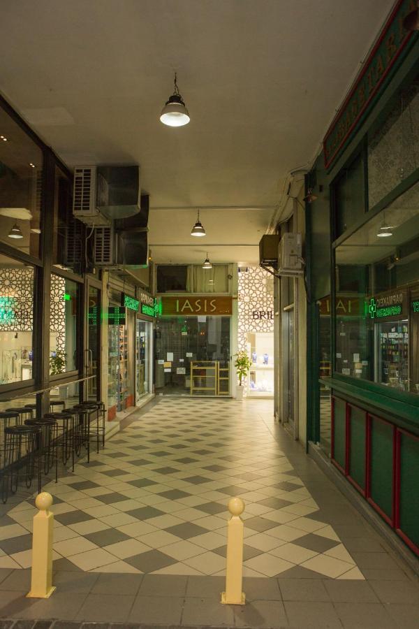 Apartment Mosaics Aprtm In The Historical Center Of Ermou 18 *