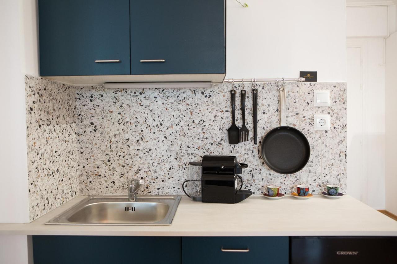 Apartment Mosaics Aprtm In The Historical Center Of Ermou 18
